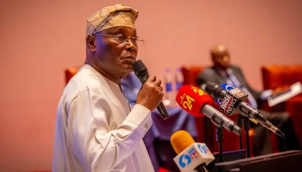 Atiku Slams APC's Economic Policies, Congratulates Dangote