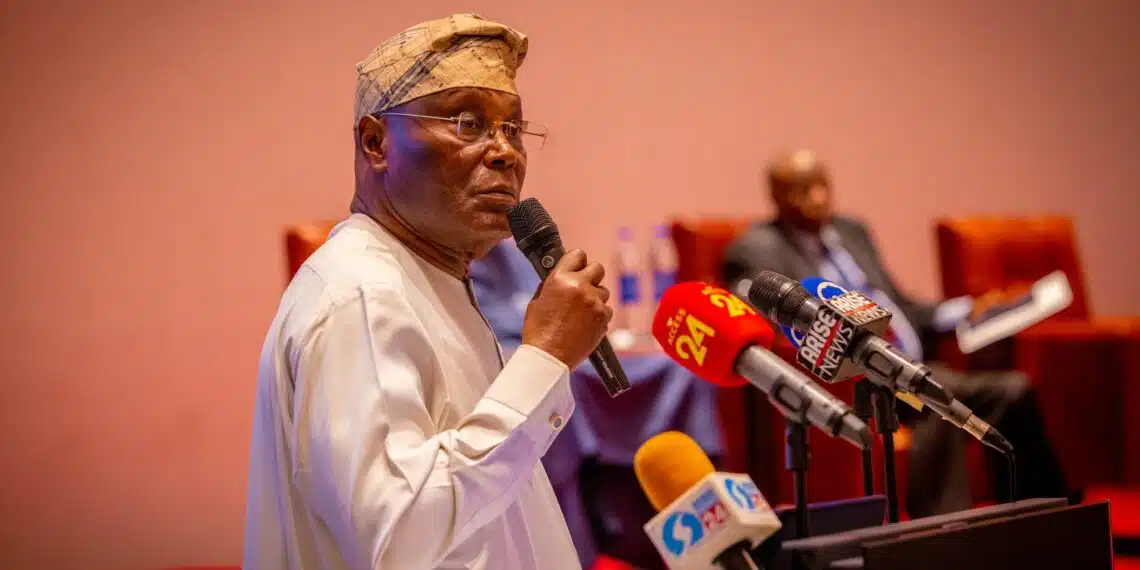 Atiku Slams APC's Economic Policies, Congratulates Dangote