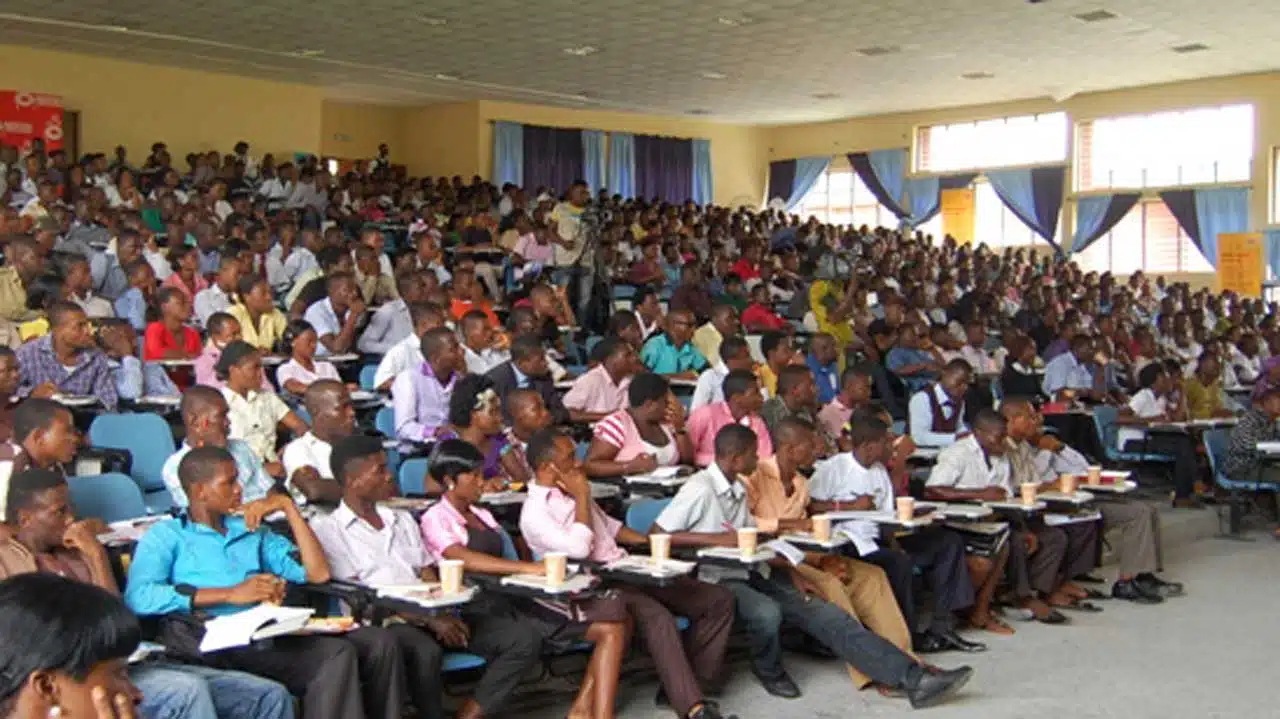 FG Backtracks, Sets New Minimum Entry Age Into Tertiary Institutions