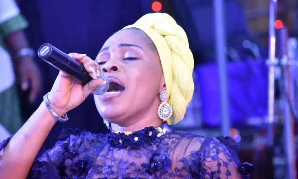 Tope Alabi