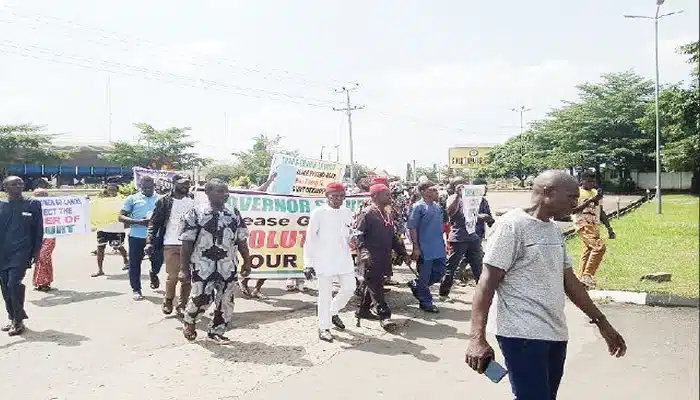 Panic As One Dies While Operatives, Youths Clash In Anambra