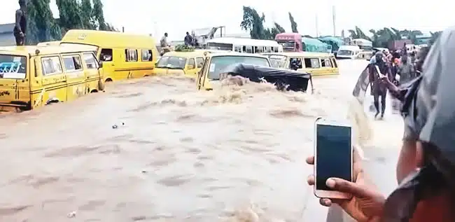 Lagos Alert Residents Of Flood, Calls For Action To Tackle It