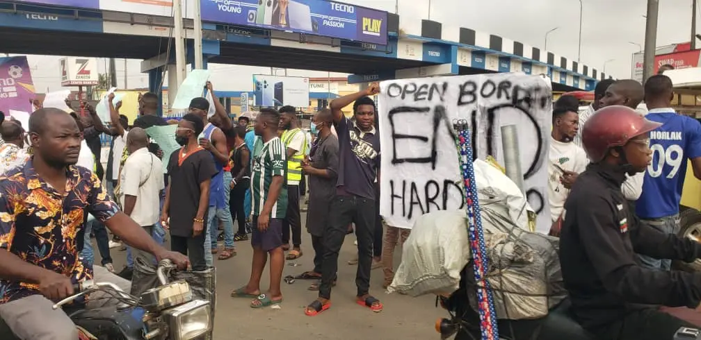 Residents Hit Jos Streets, Protest Against Economic Hardship, Insecurity