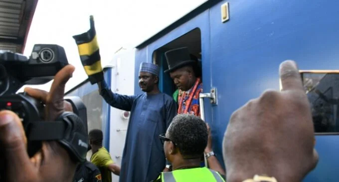 FG Inaugurates Port Harcourt-Aba Railway Project, Commences Train Operations