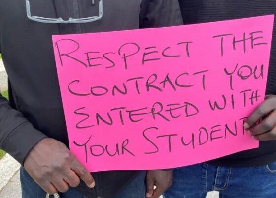 Stranded Nigerian Foreign Students Kicks Against FG's Allowance Cut