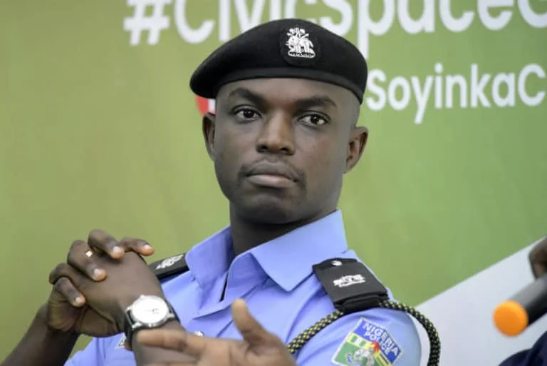 Lagos Police Deny Claims Of Mixing Men, Women, Child In Single Cell At Maroko Station