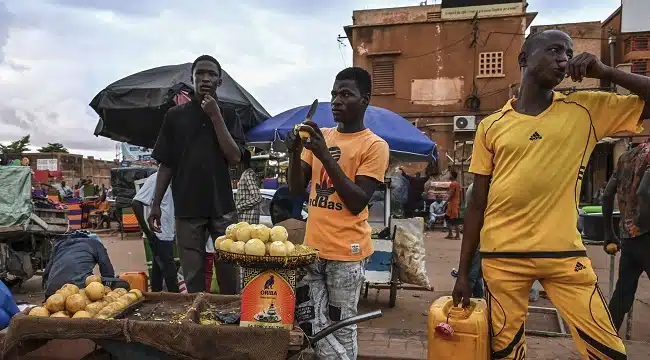 'Prioritise Providing Jobs For Nigerian Youths' – World Bank To FG